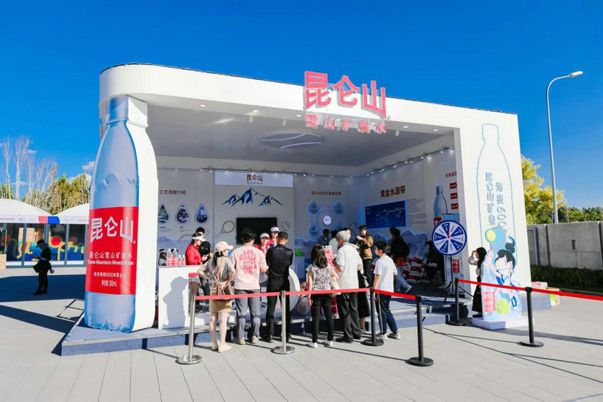 尼亚在俱乐 尼亚在俱乐