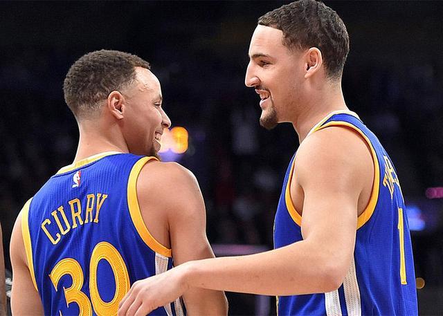 与此同时 与此同时